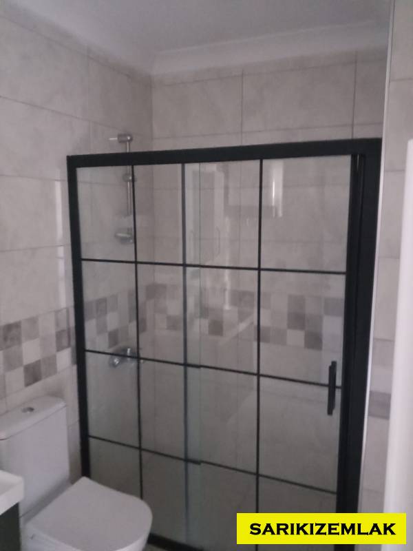 EDREMİT  KADIKÖY`DE SİTE İÇERİSİNDE 3+1 ARA KAT  ZEYTİNLİK MANZARALI 